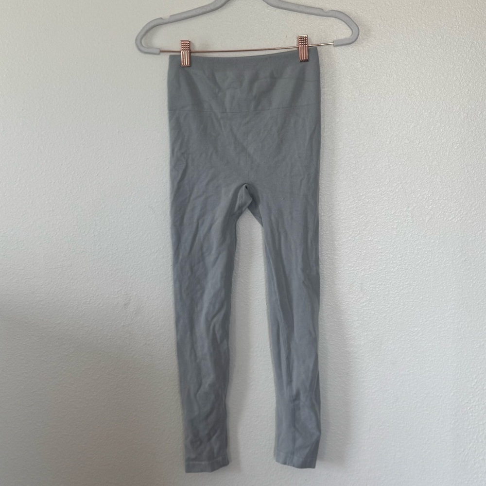Free People Movement Ribbed Gray Leggings XS S $148 - Picture 3 of 9